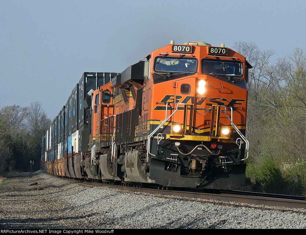 BNSF 8070